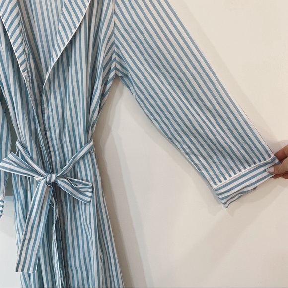 Vintage 90’s Blue and White Striped Dressing Robe - Picture 7 of 12